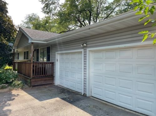 1223 Vine St, Mokena, IL 60451-1069