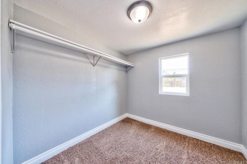 9780 Birmingham Ave, Riverside CA  92509-3594 exterior