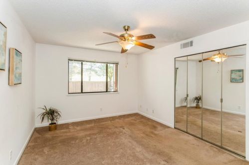 33 Finch Trl, Atlanta GA  30308-2418 exterior