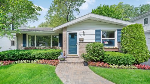 1890 Clifton Ave, Highland Park, IL 60035-2318