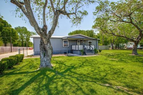 14119 Hirschfield Rd, Tomball, TX 77377-6240