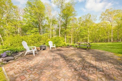 511 Tobacco St, Exeter CT  06249-1641 exterior