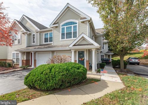 6291 Wild Swan Way, Columbia MD  21045-7418 exterior