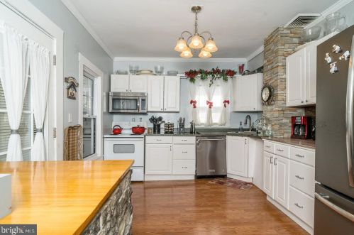 11899 Blue Gray Trl, Brandywine WV  26802-8011 exterior