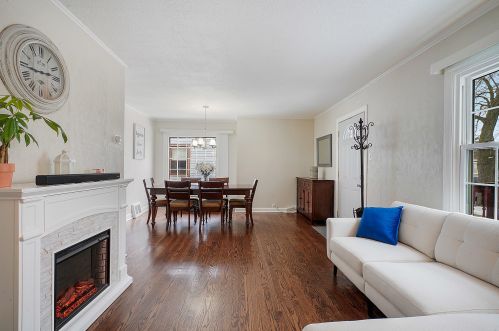 11947 Ann St, Dixmoor, IL 60406-1035
