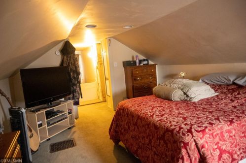 1055 Farrington St, Saint Paul MN  55117-5103 exterior