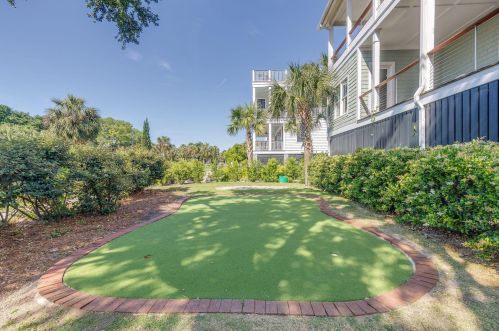 2307 Palm Blvd, Isle Of Palms SC  29451-2351 exterior