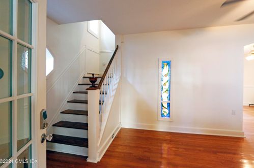 2 Sound View Ct, Greenwich CT  06830-6511 exterior
