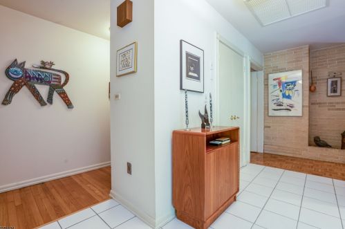 30 Plum Brook Rd, Flemington, NJ 08822-4100