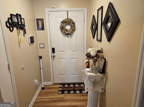 3237 Pawnee Dr, Rex GA 30273-1072 exterior