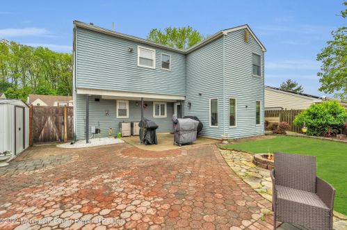 65 Scenic Dr, East Freehold NJ  07728-3479 exterior