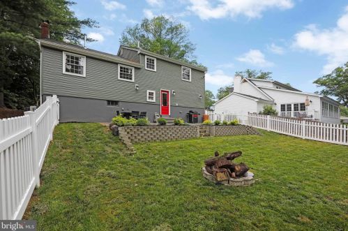 1161 Concord Dr, Haddonfield NJ 08033-3502 exterior