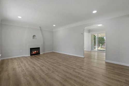 504 Roselawn Ave, Modesto CA  95351-3731 exterior