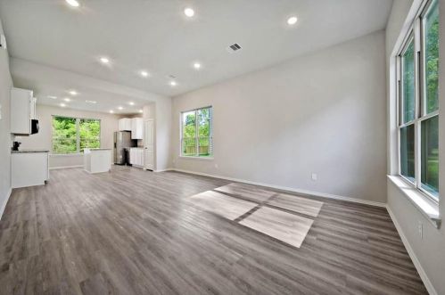 10410 Royal Magnolia Dr, Conroe TX  77303-2748 exterior