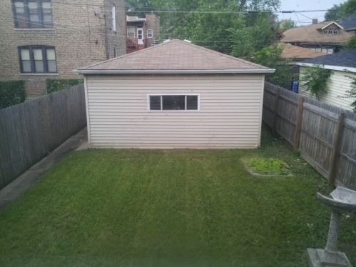 7654 Champlain Ave, Chicago, IL 60619-2515