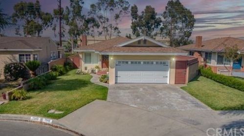 7543 Pivot St, Downey, CA 90241-4412