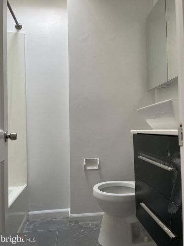 7053 Large St, Philadelphia PA 19149-1725 exterior