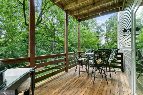 104 Cliff Ave, Lancaster PA  17602-4700 exterior