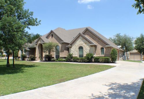 5204 Arbor Mill Dr, Fort Worth, TX 76135-9640