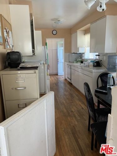 1774 Chalet Ave, Anaheim CA  92804-5536 exterior