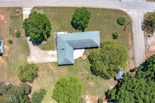 15 Highland Blvd, Stockbridge GA  30281-4654 exterior