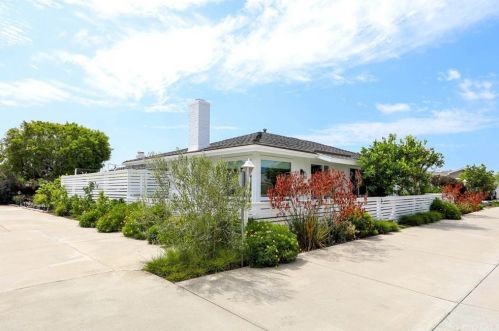 247 Camino San Clemente, San Clemente, CA 92672-3703