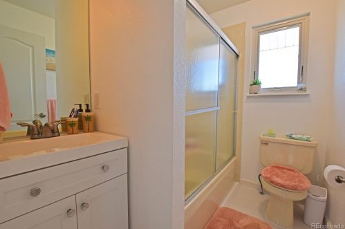 43374 Somerset Ct, Elizabeth CO  80107-9377 exterior