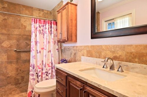 6010 Kitty Hawk Dr, Riverside CA  92504-1422 exterior