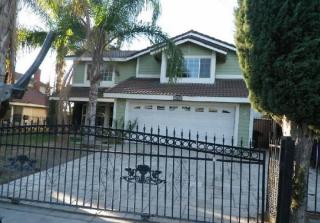 777 Mesa Dr, Rialto, CA 92376-4590