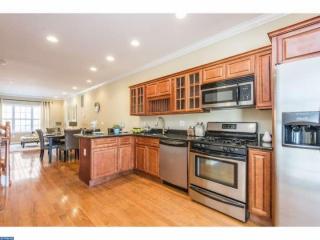 1720 Montrose St, Philadelphia PA  19146-1912 exterior