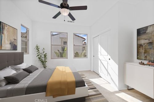 565 Casita St, Anaheim CA  92805-4748 exterior