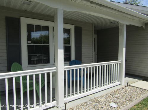 4 Wales Ct, Lacey, NJ 08731-5659