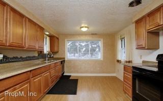4442 57th Ave, Portland OR  97206-3840 exterior