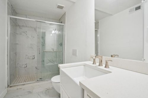 984 Burns Dr, Atlanta GA  30310-4632 exterior