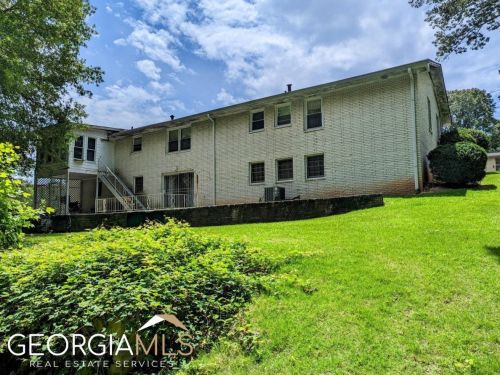 352 Harris Manor Dr, Atlanta GA  30311-2117 exterior