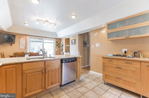 216 Nassau Dr, Tavistock NJ 08033-3976 exterior