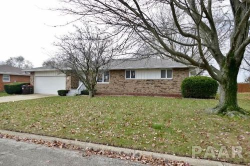 749 Columbus Ave, Mayfair, IL 61550-2427