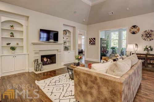 11213 Brookhavenclub Dr, Duluth GA  30097-1818 exterior