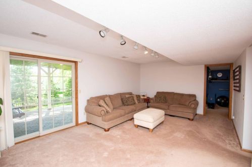 9063 Duckwood Trl, Saint Paul MN  55125-8687 exterior