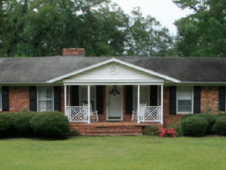 131 Smith St, Hartwell, GA 30643-7324