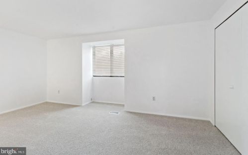 7350 Kerry Hill Ct, Columbia MD  21045-5034 exterior