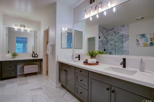 324 Quail Rdg, Irvine CA  92603-4240 exterior