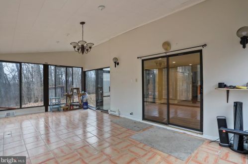 590 Wilson Ln, High View WV  26808 exterior