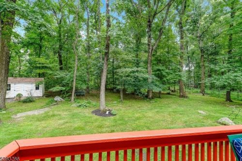 8 Elshaer Ct, Dover NJ  07869-1923 exterior