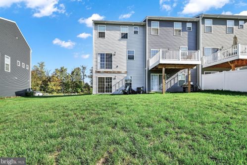 134 Overlook Dr, Hanover PA  17331-9136 exterior