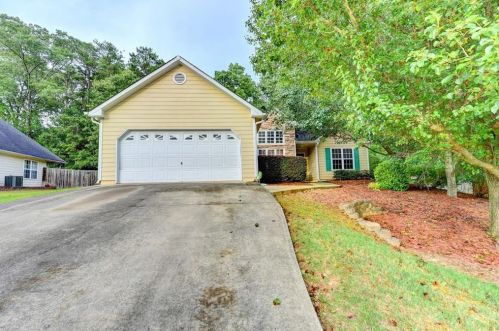 3501 Cherry Blossom Ct, Loganville, GA 30052-8910