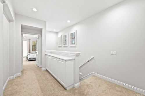 108 Spanish Lace, Irvine CA  92620-3424 exterior