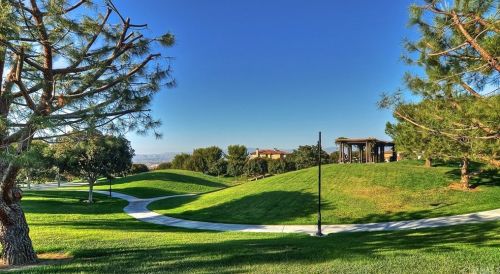 48 Dovetail, Irvine CA  92603-4202 exterior