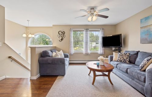 137 Green Farm Rd, New Ipswich, NH 03071-3335