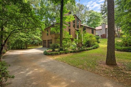 5036 Tanaga Ct, Stone Mountain, GA 30087-4041